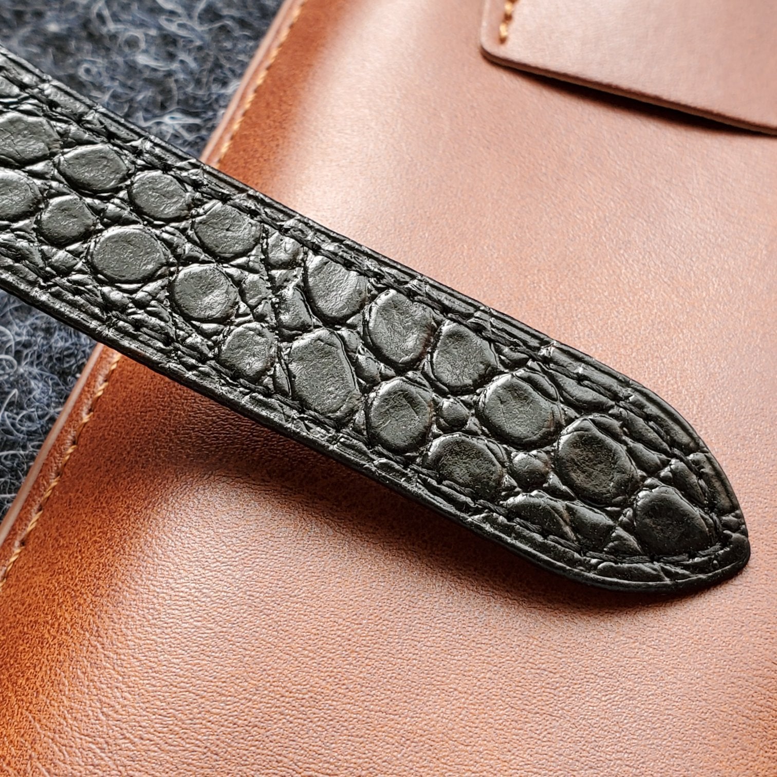 Panthere De Cartie Quartz Pink Gold Case