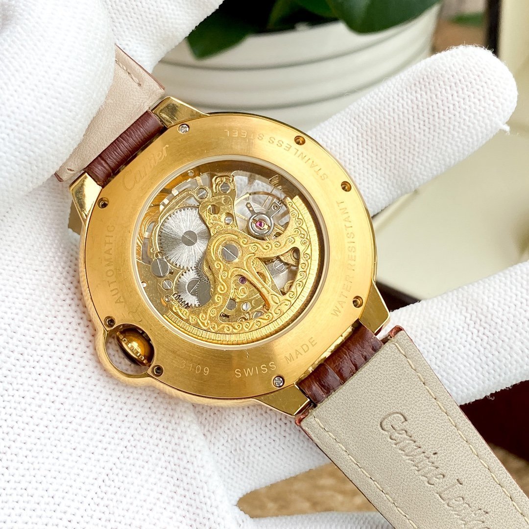 Panthere De Cartie Quartz Pink Gold Case