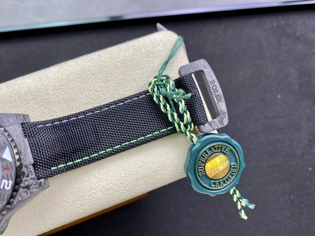 GMT - MASTER II CARBON MULTI COLOR DIAL