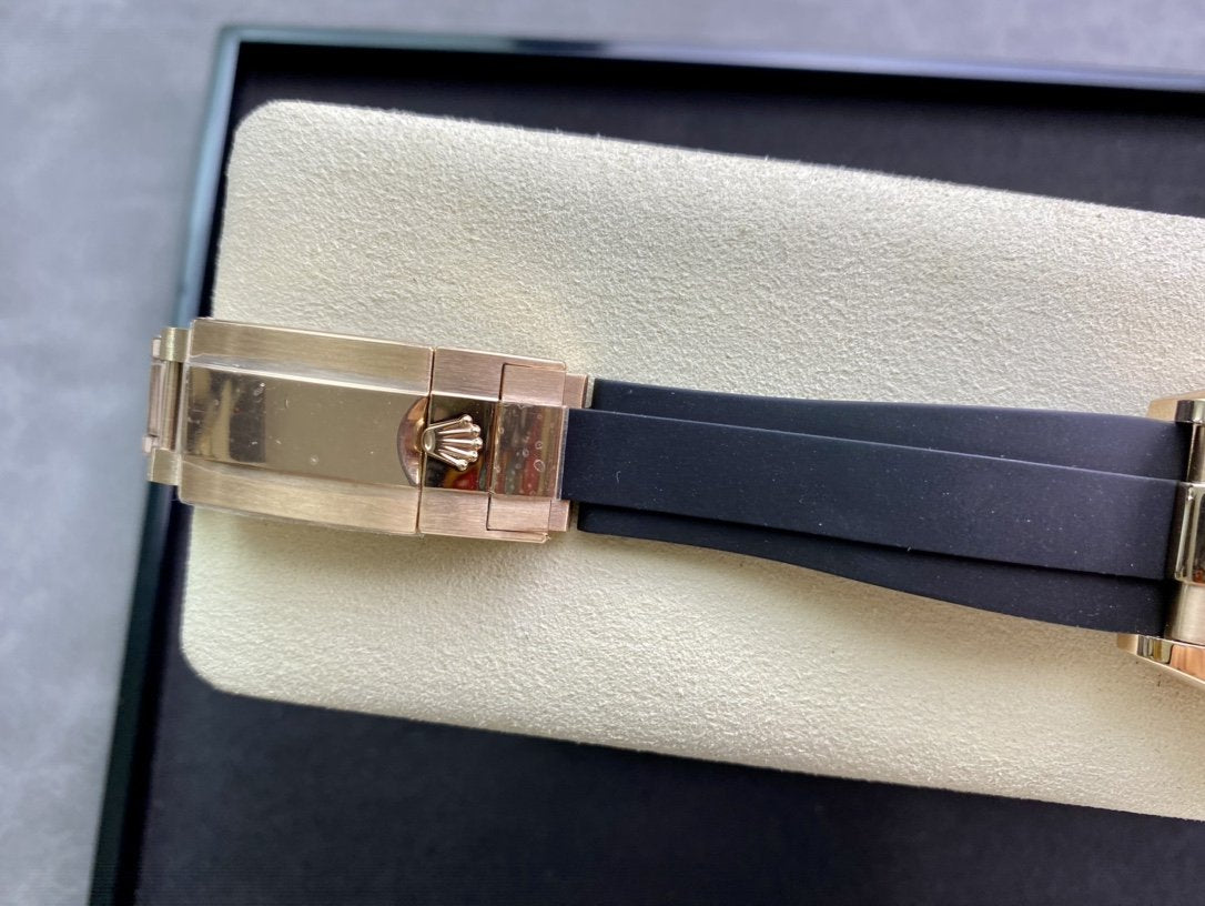 DAYTONA ROSE ROSE GOLD 40MM CERAMIC DIAMOND NUMERALS