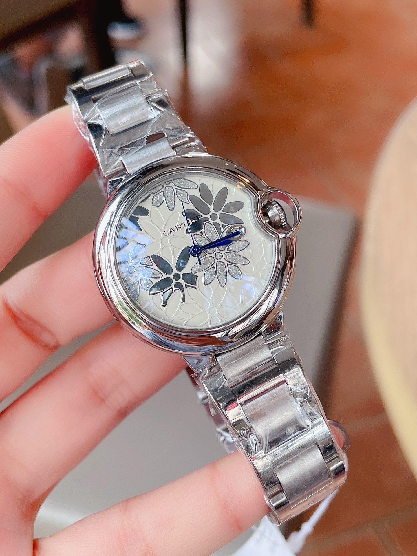 Panthere De Cartie Quartz Pink Gold Case