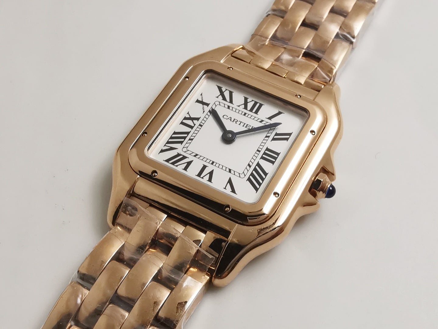Panthere De Cartie Quartz Pink Gold Case