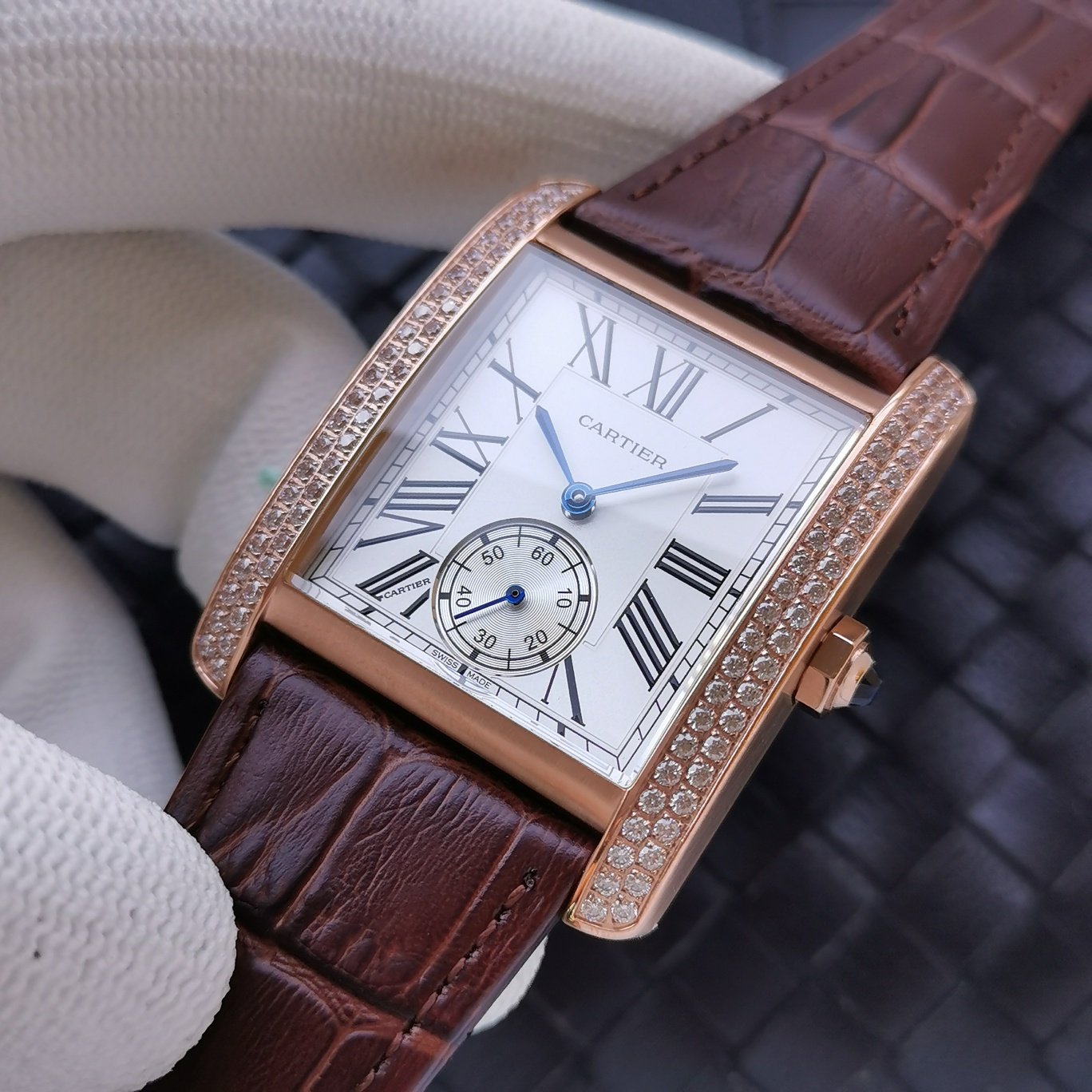 Panthere De Cartie Quartz Pink Gold Case