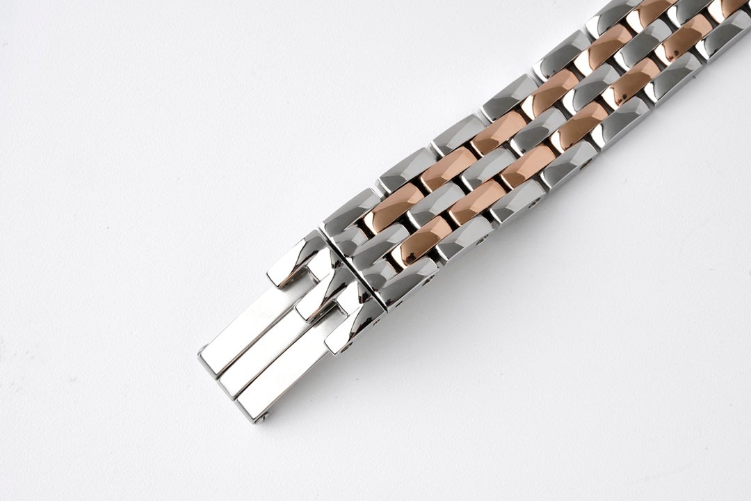 Panthere De Cartie Quartz Pink Gold Case