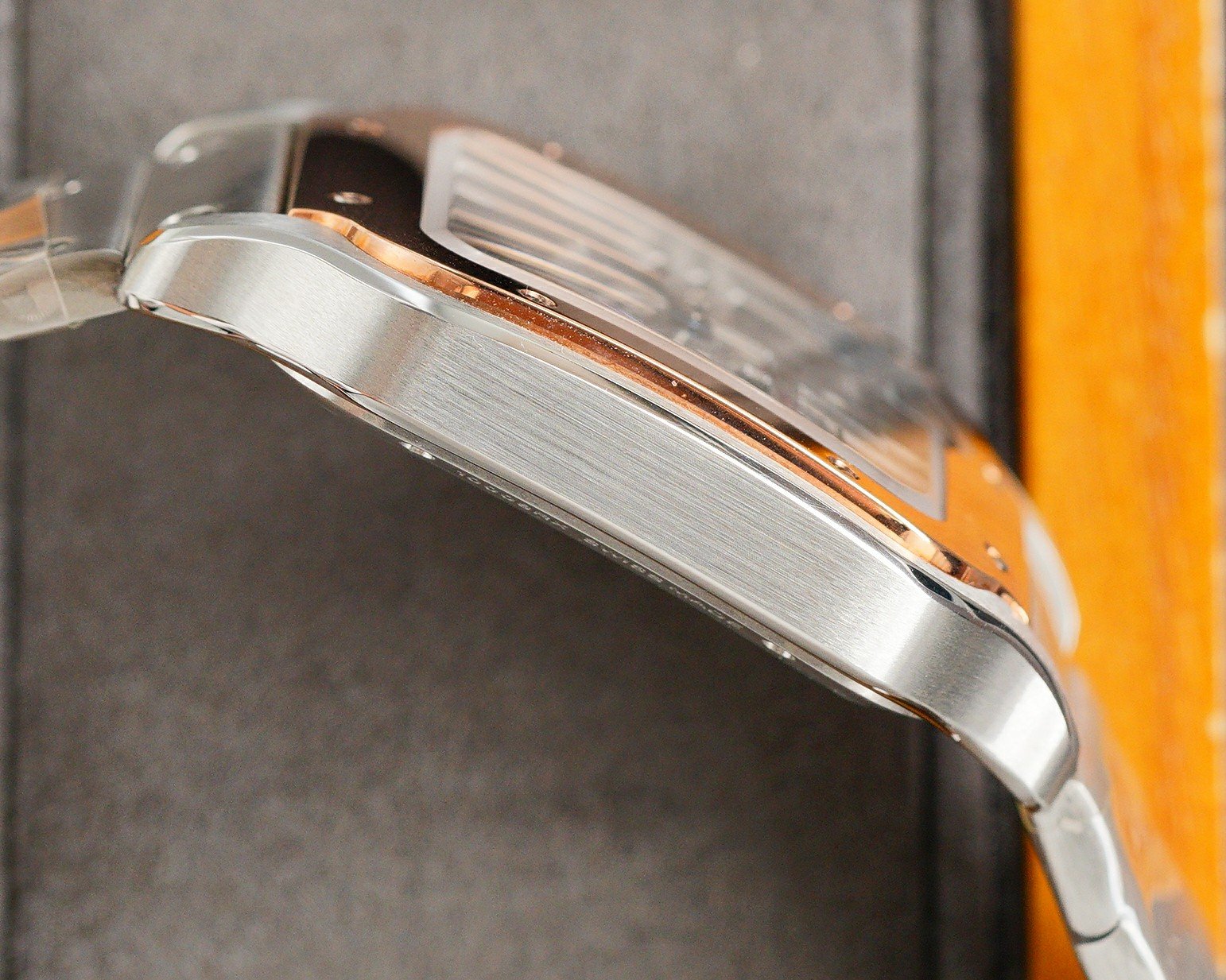 Panthere De Cartie Quartz Pink Gold Case