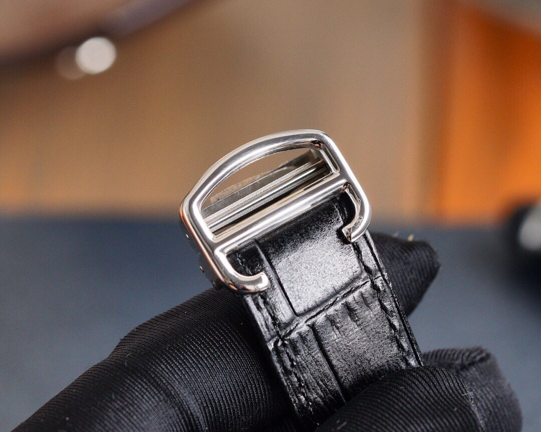 Panthere De Cartie Quartz Pink Gold Case