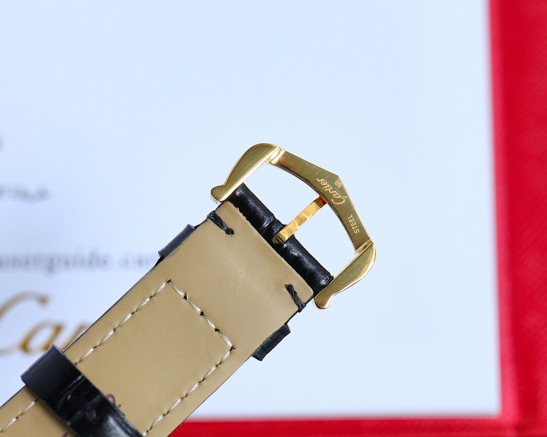 Panthere De Cartie Quartz Pink Gold Case