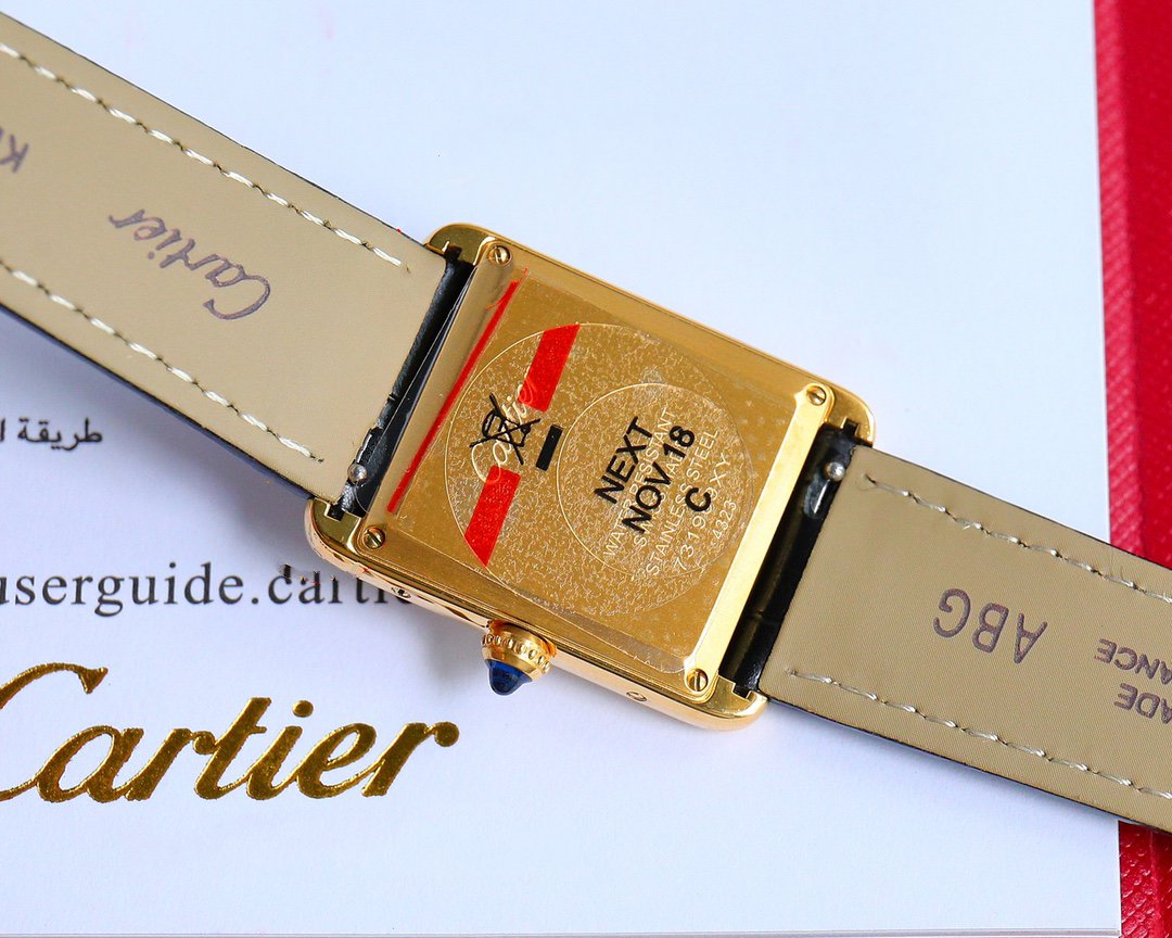 Panthere De Cartie Quartz Pink Gold Case