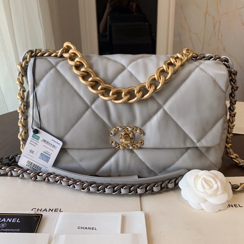 CC Large Tote 39 Light Beige Canvas Pearl Logo