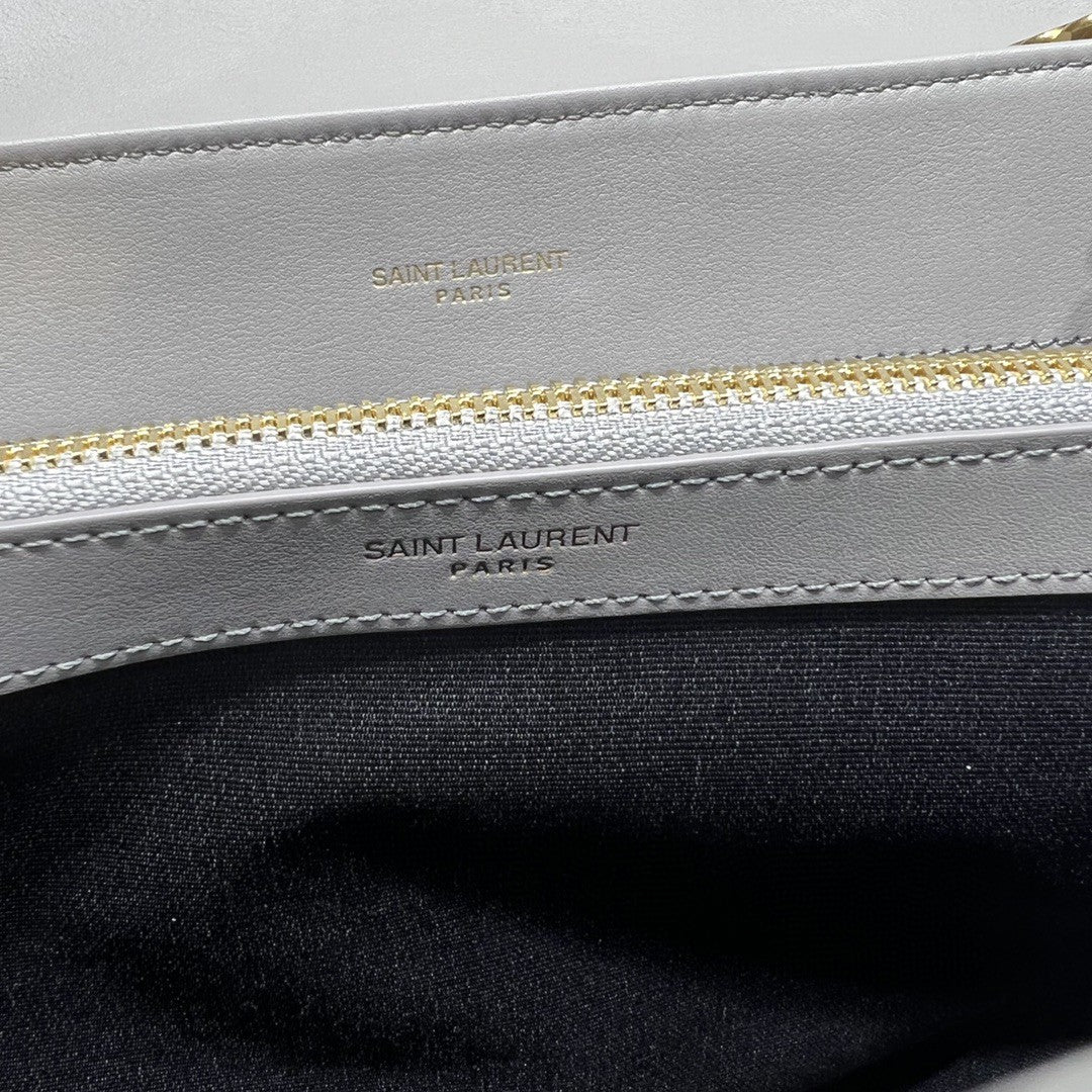 LOULOU MEDIUM IN QUILTED LEATHER