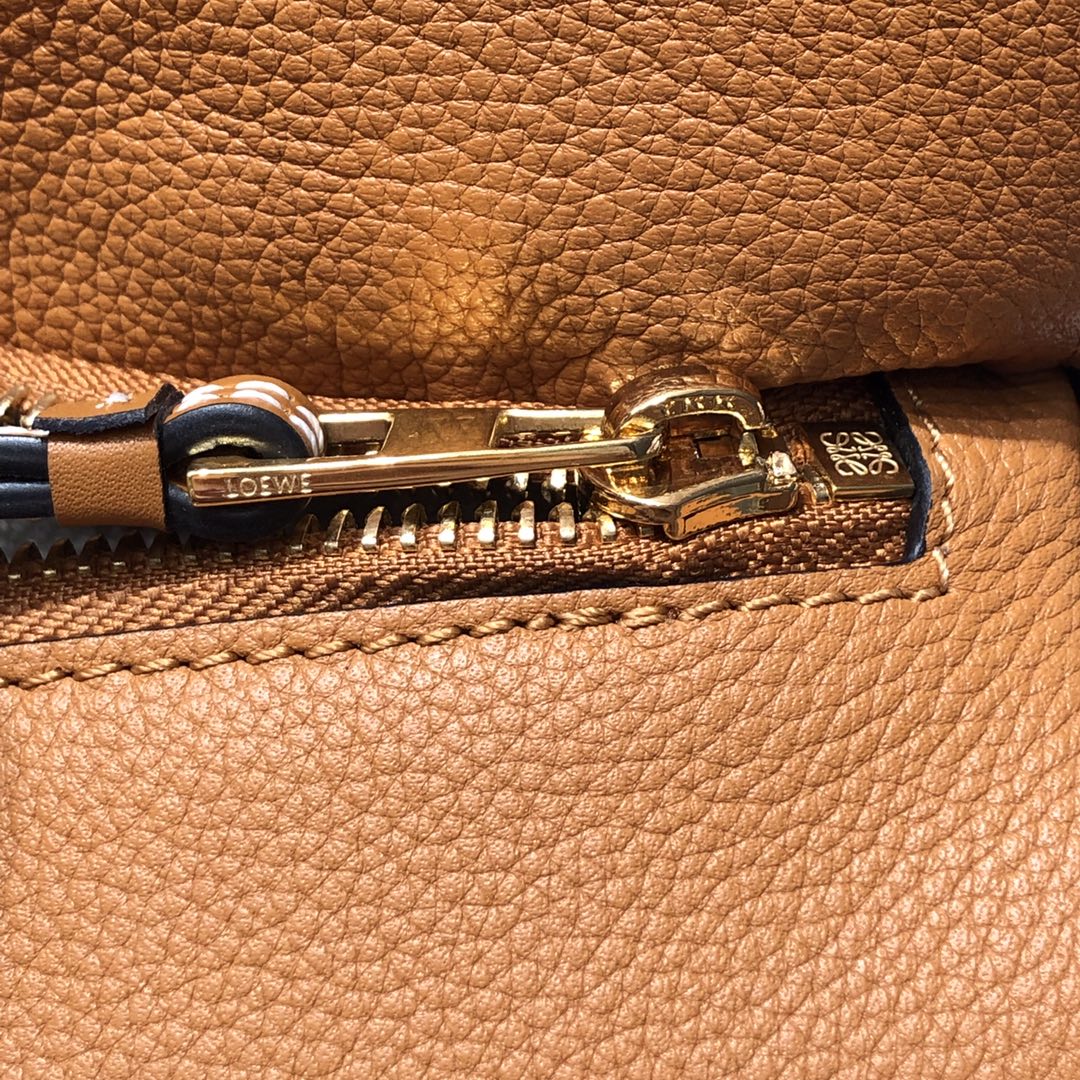 Loew Puzzle Fold Tote Iblack Shiny Calfskin