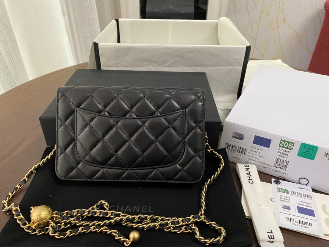 CC Large Tote 39 Light Beige Canvas Pearl Logo