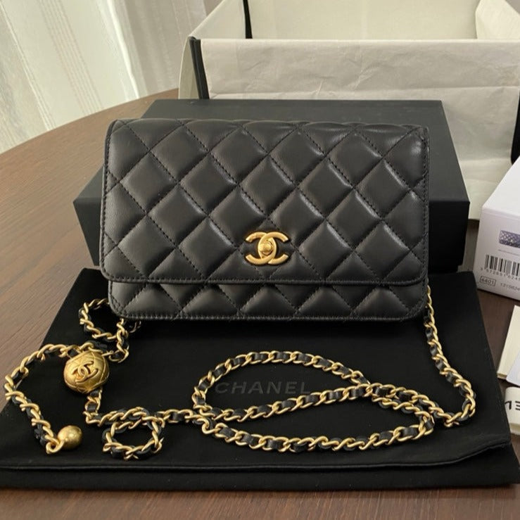 CC Large Tote 39 Light Beige Canvas Pearl Logo