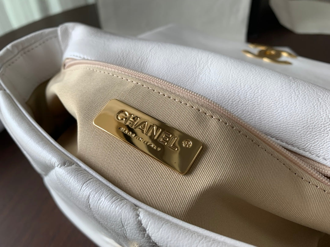 CC Large Tote 39 Light Beige Canvas Pearl Logo