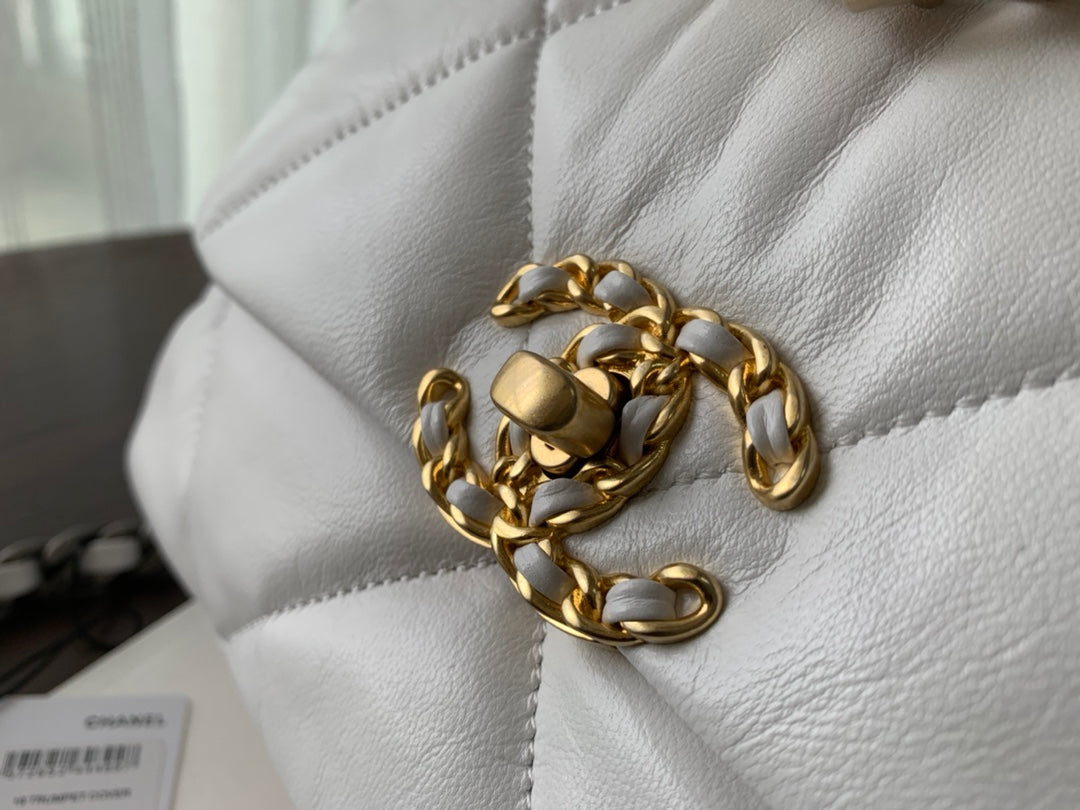 CC Large Tote 39 Light Beige Canvas Pearl Logo