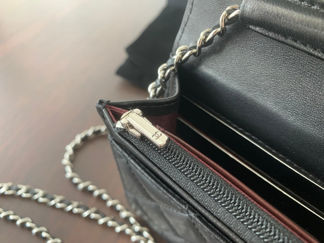 CC Large Tote 39 Light Beige Canvas Pearl Logo