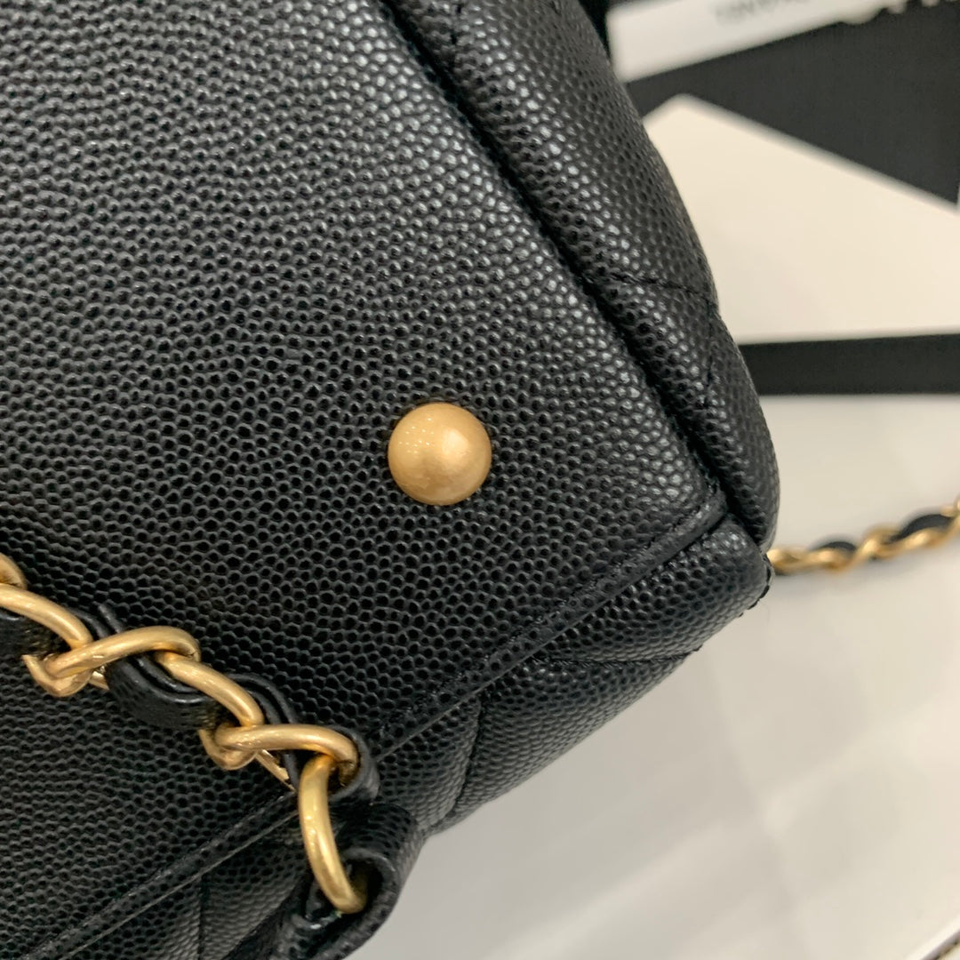 CC Large Tote 39 Light Beige Canvas Pearl Logo