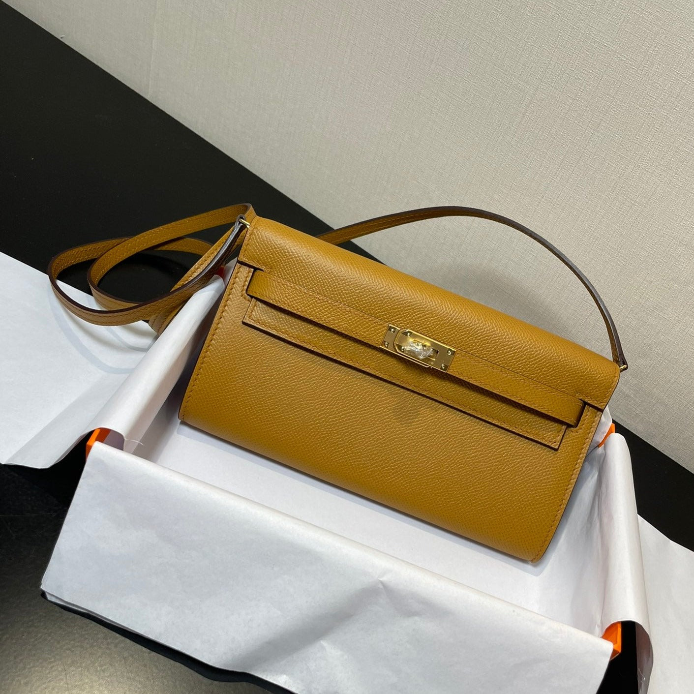 Richelieu Wallet 19 In Classic Red Goyardine Canvas