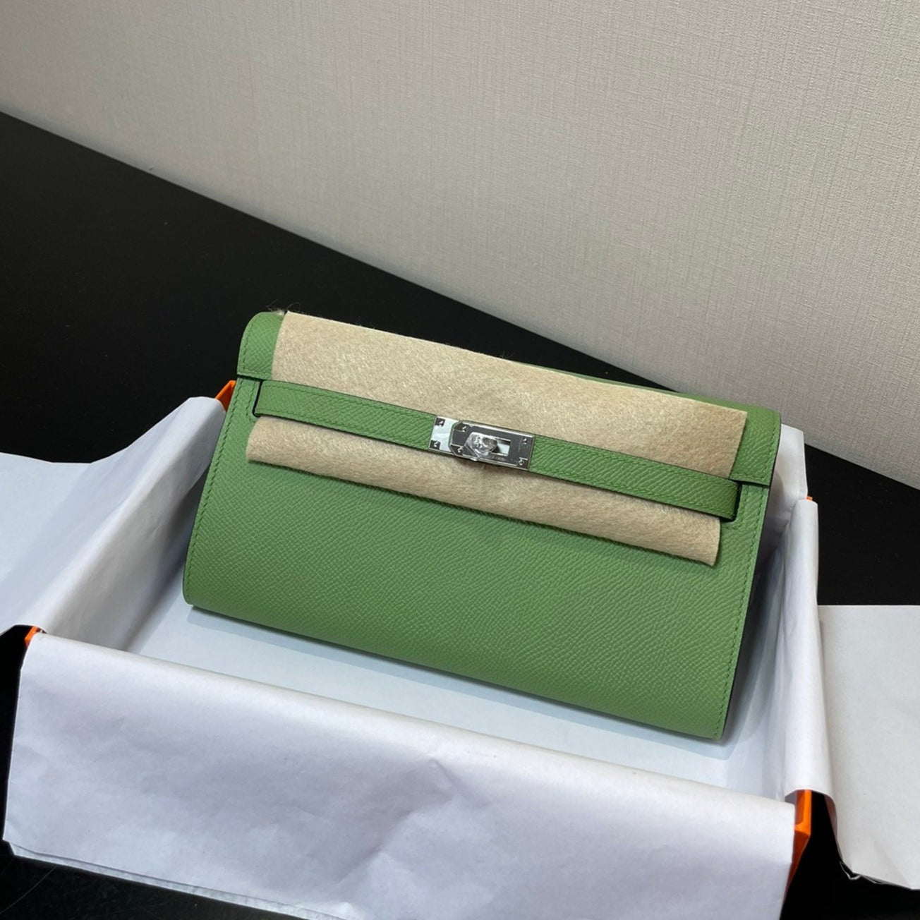 Richelieu Wallet 19 In Classic Red Goyardine Canvas