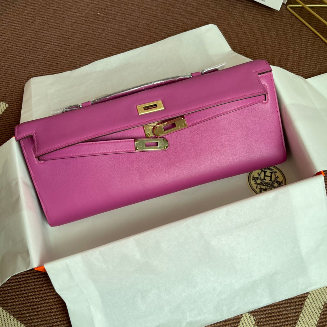 HM Kelly Cut 31cm Fuchsia Swift Leather Ghw