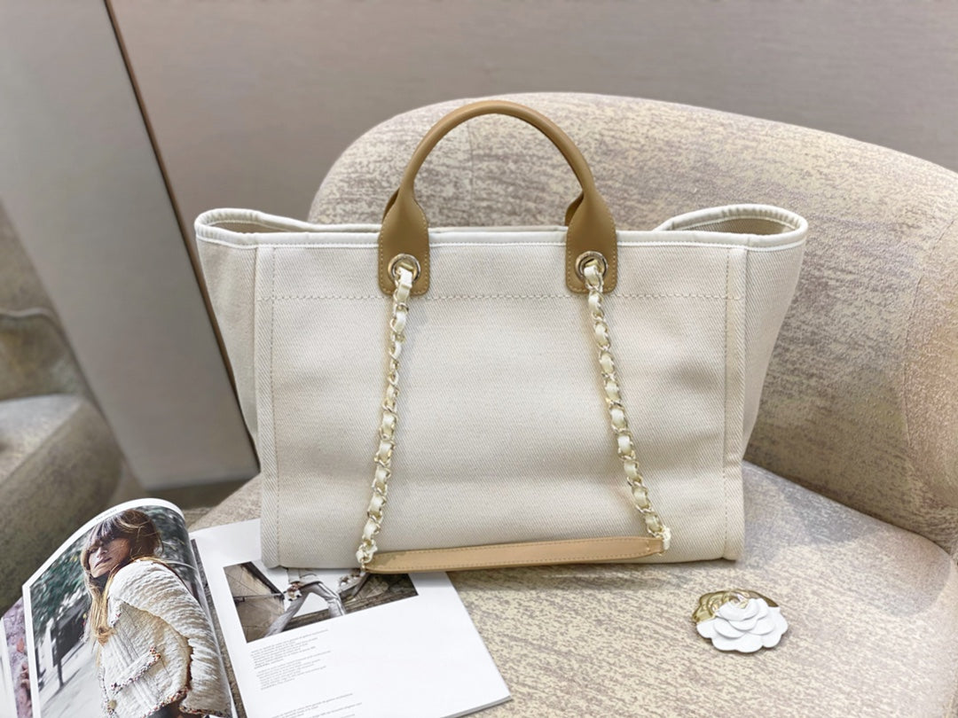 CC Large Tote 39 Light Beige Canvas Pearl Logo