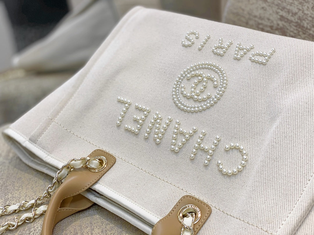 CC Large Tote 39 Light Beige Canvas Pearl Logo