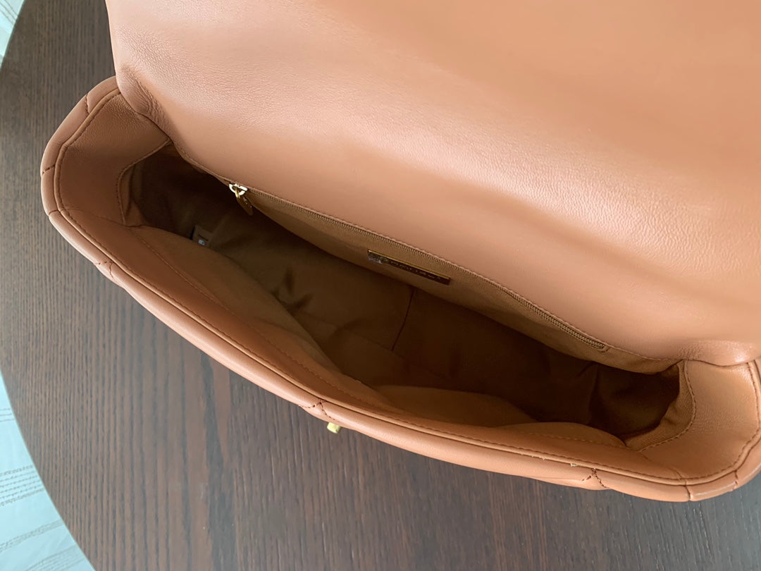 CC Large Tote 39 Light Beige Canvas Pearl Logo