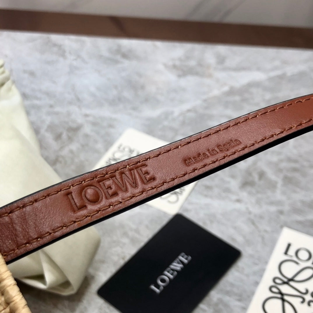 Loew Puzzle Fold Tote Iblack Shiny Calfskin