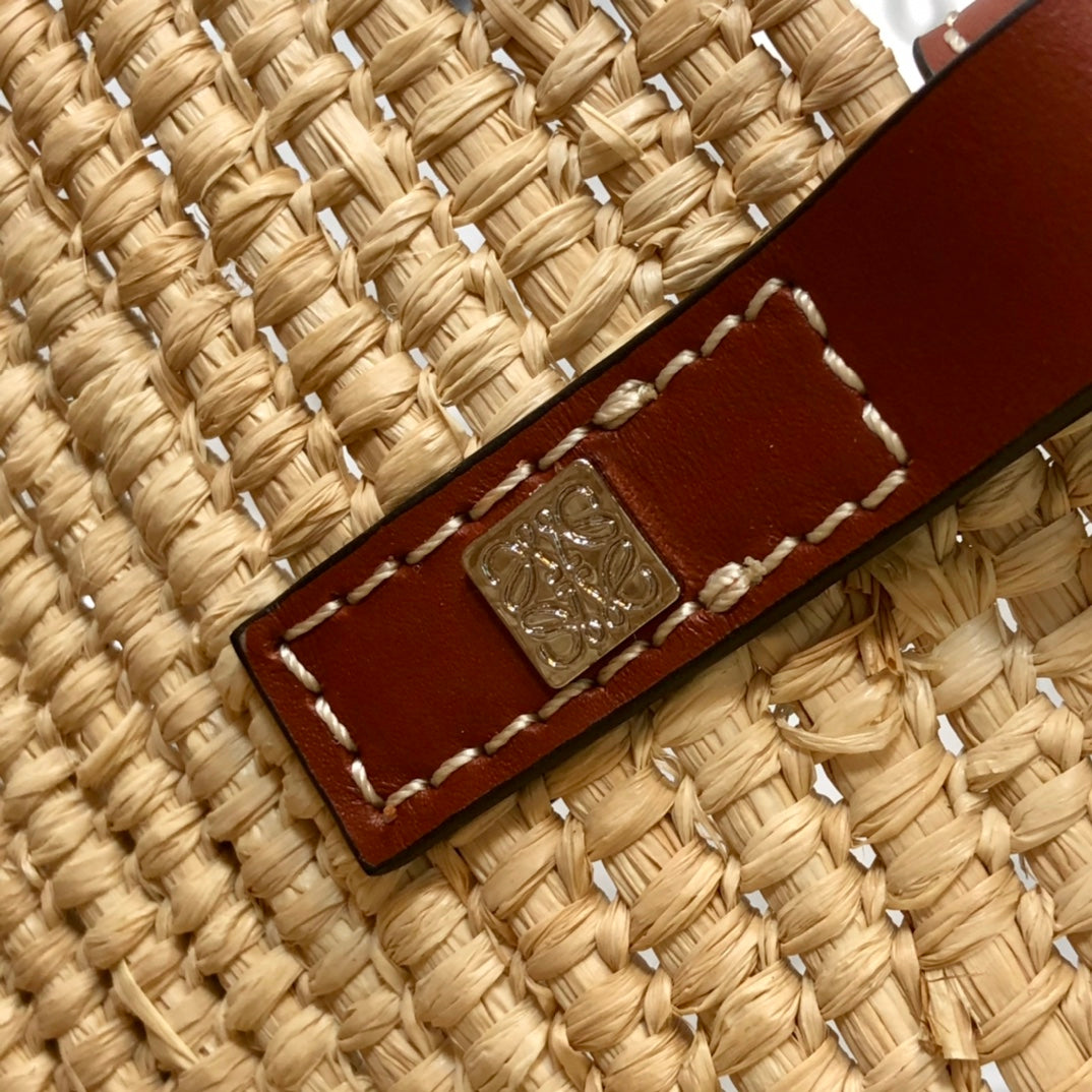 Loew Puzzle Fold Tote Iblack Shiny Calfskin