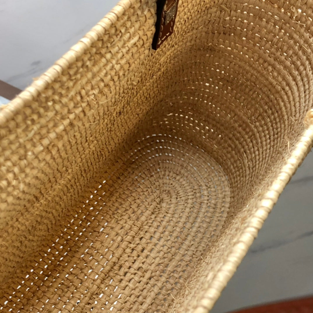 Loew Puzzle Fold Tote Iblack Shiny Calfskin