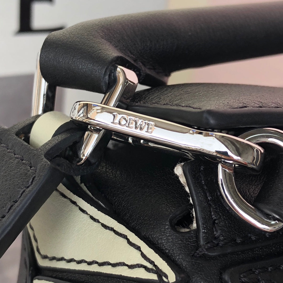 Loew Puzzle Fold Tote Iblack Shiny Calfskin