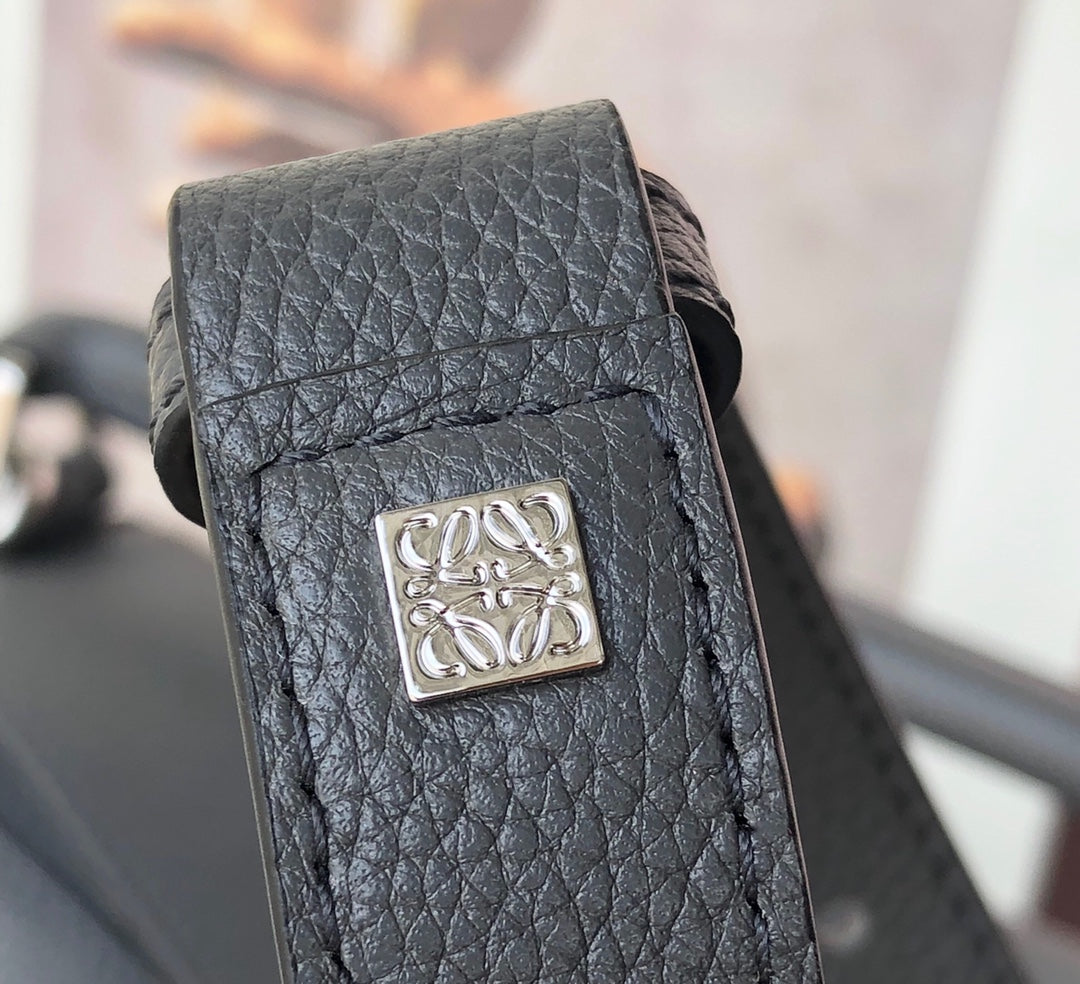 Loew Puzzle Fold Tote Iblack Shiny Calfskin