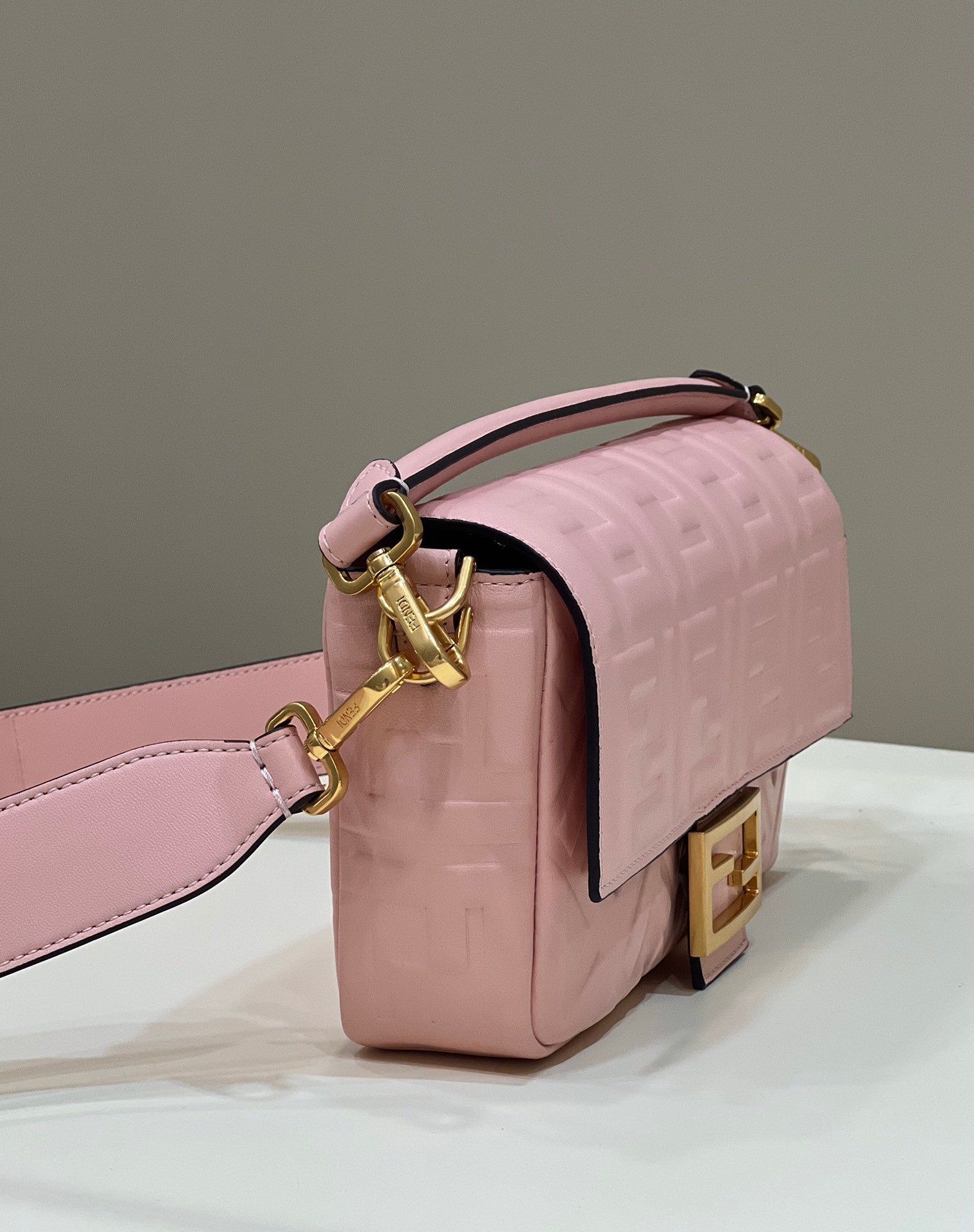 Baguette 27cm Pink Lambskin Gold Hardware