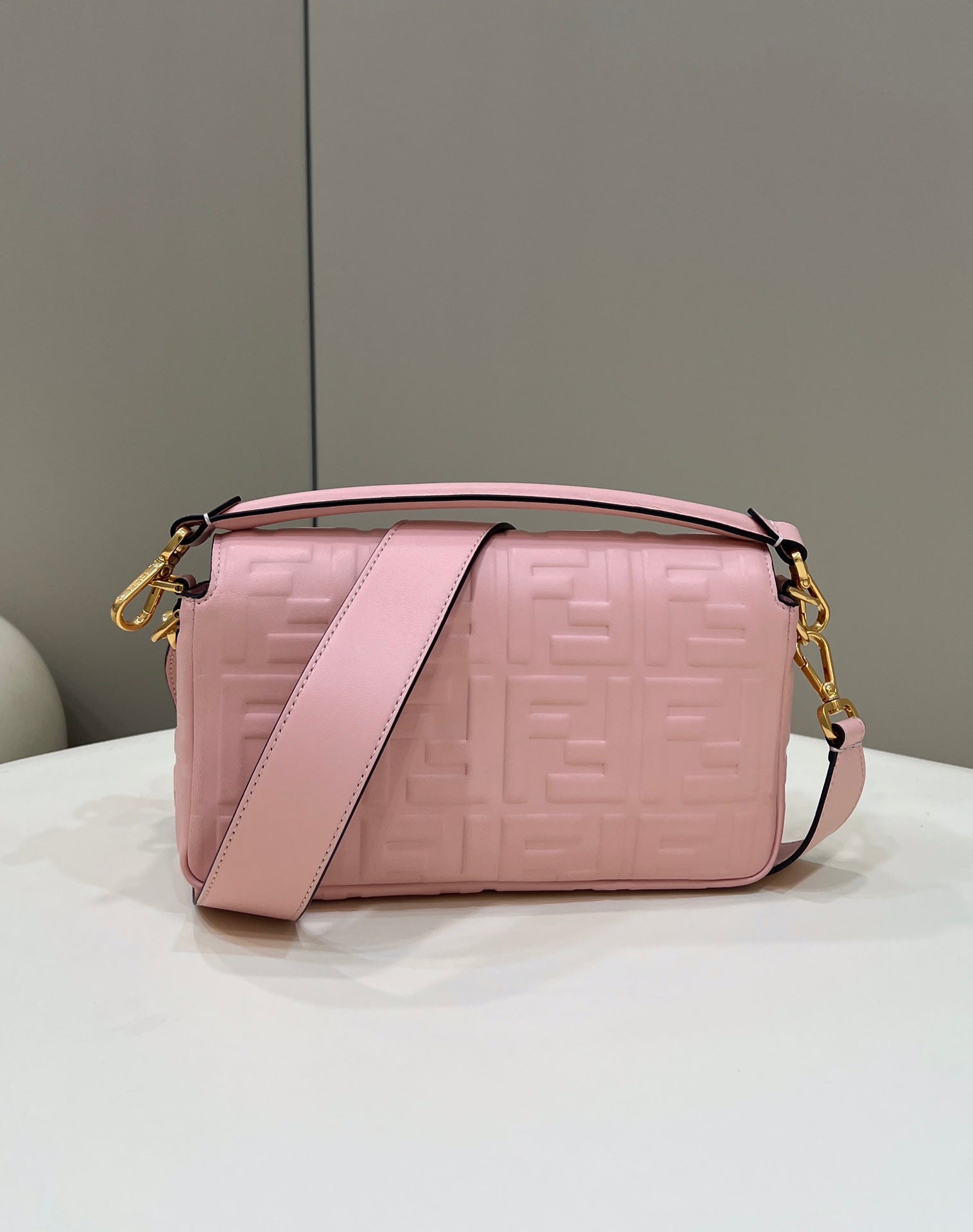 Baguette 27cm Pink Lambskin Gold Hardware