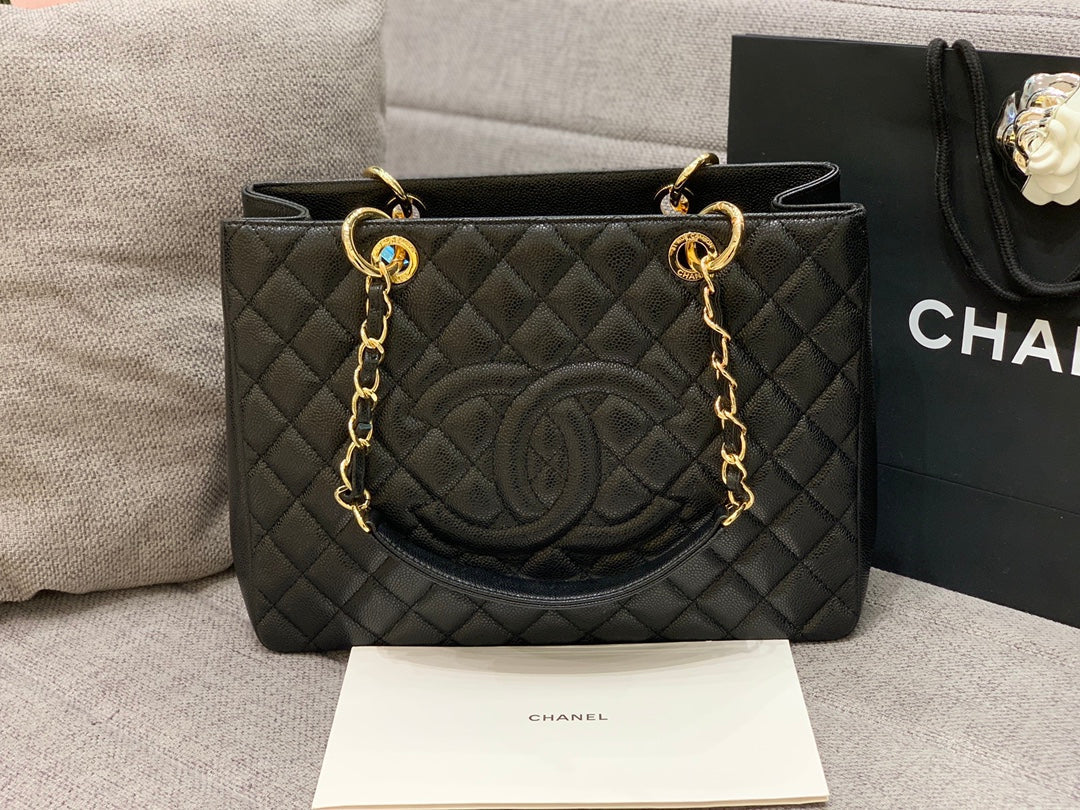 CC Large Tote 39 Light Beige Canvas Pearl Logo