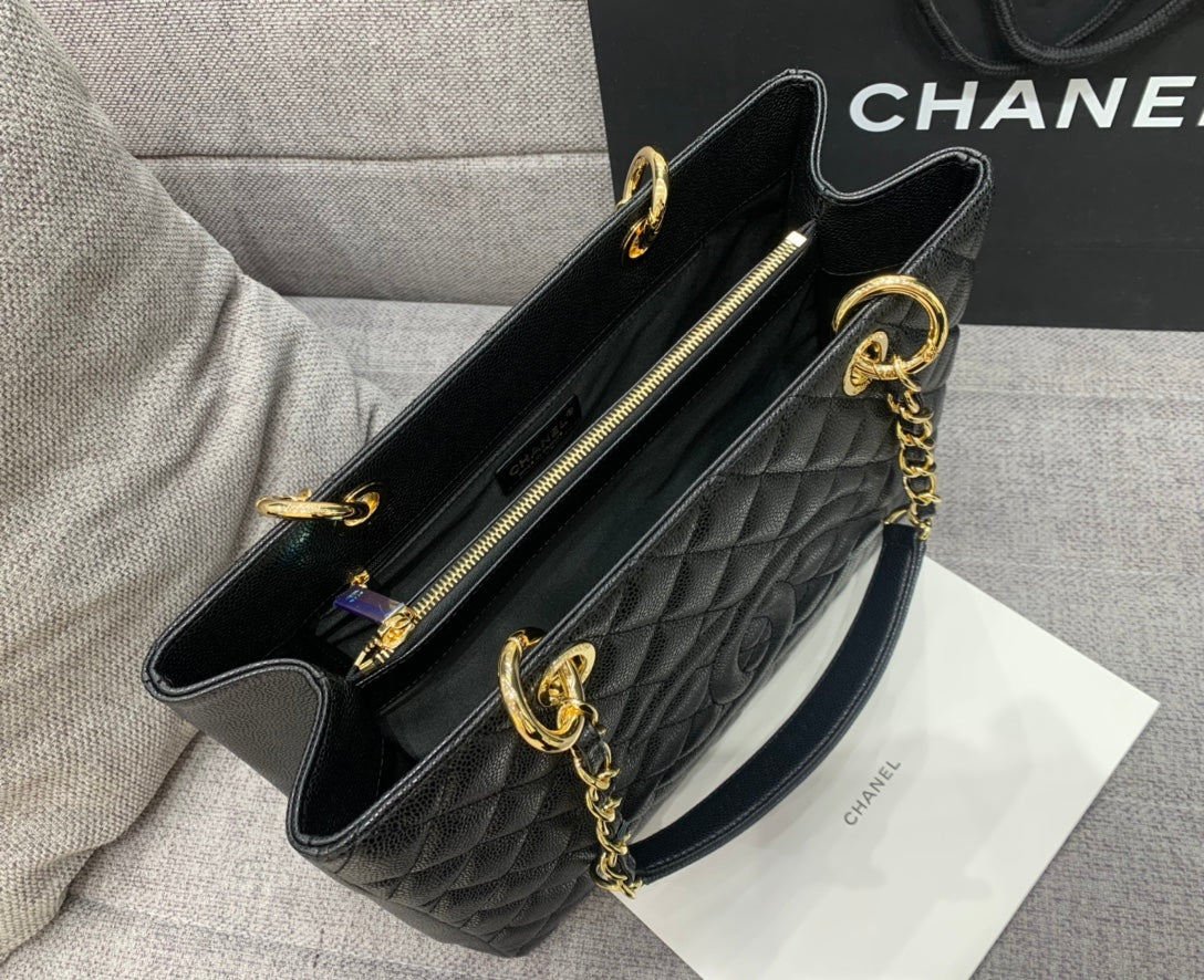 CC Large Tote 39 Light Beige Canvas Pearl Logo