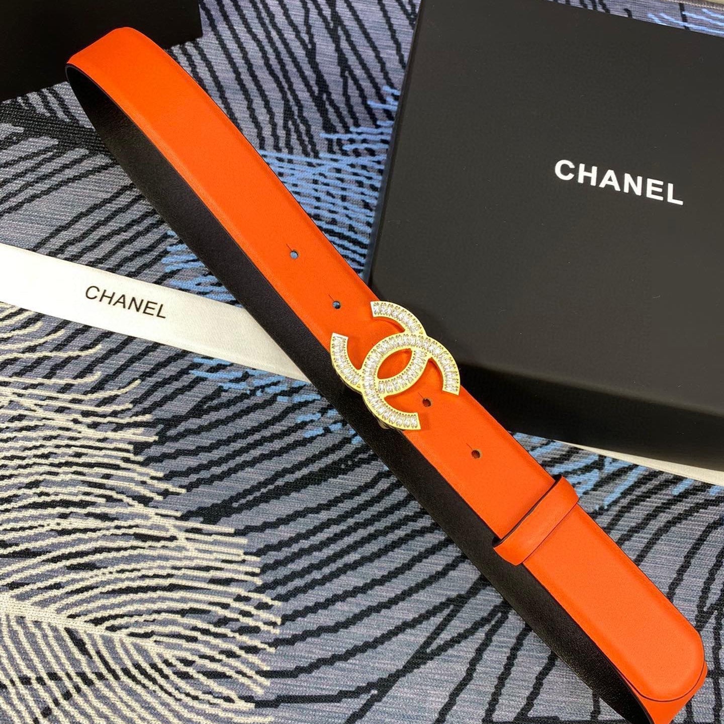 Chanel 25S Belt 30 Mm In Orange Calfskin With Gold Hardware 615097