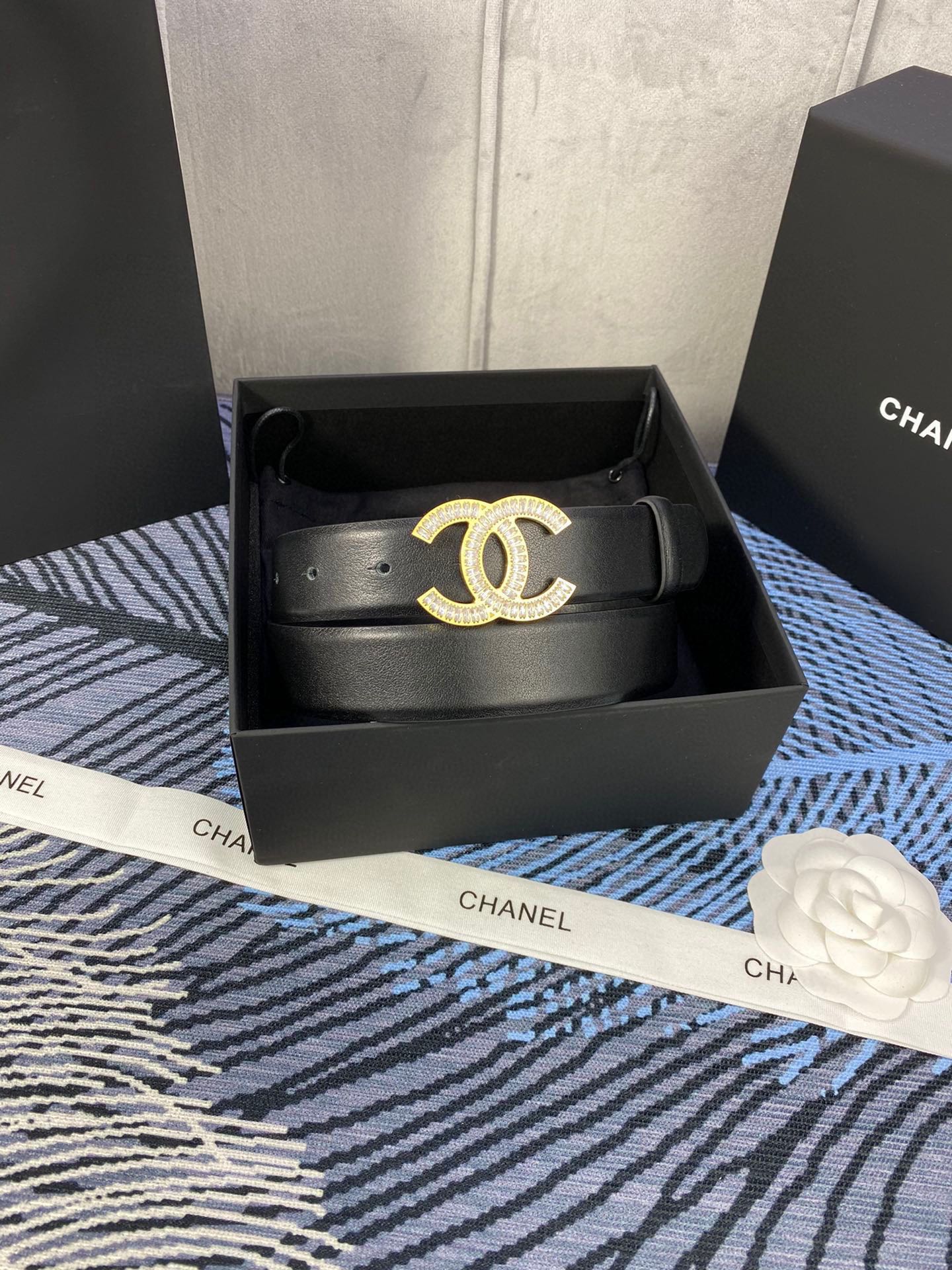Chanel 25S Belt 30 Mm In Black Calfskin With Gold Hardware 615100