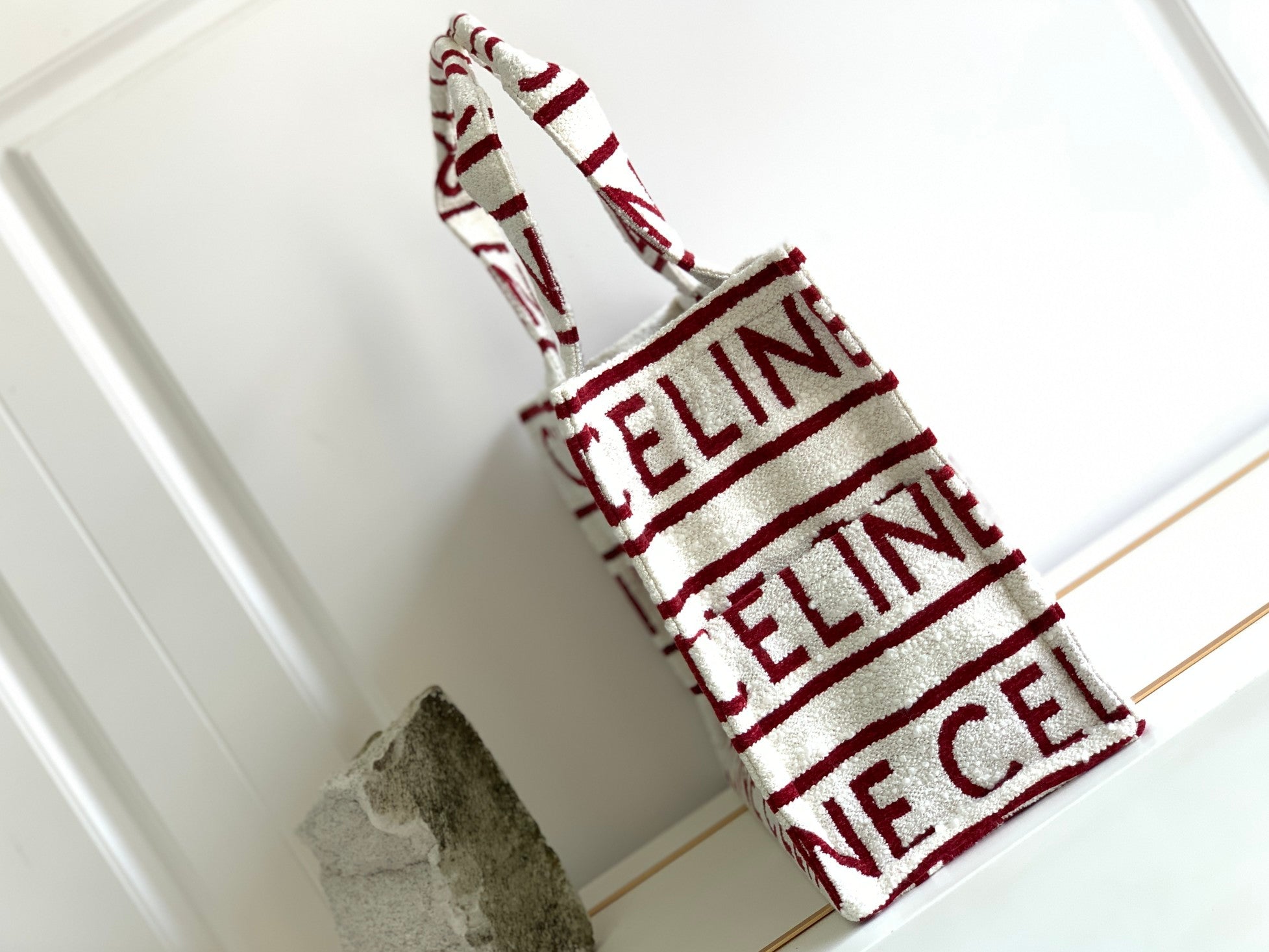 large cabas 41 white burgundy canvas multi logo