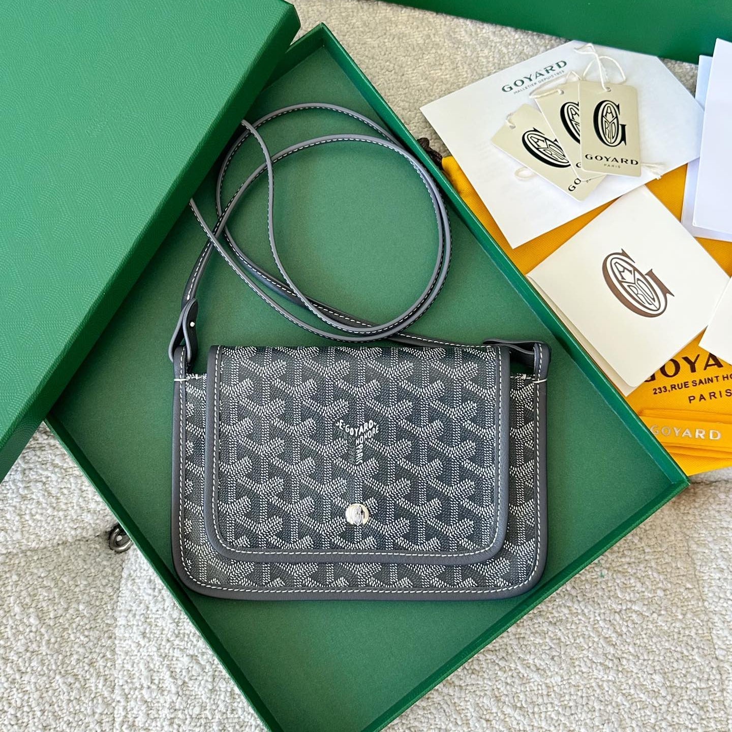 Richelieu Wallet 19 In Classic Red Goyardine Canvas