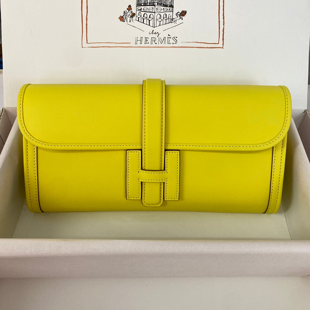 Richelieu Wallet 19 In Classic Red Goyardine Canvas