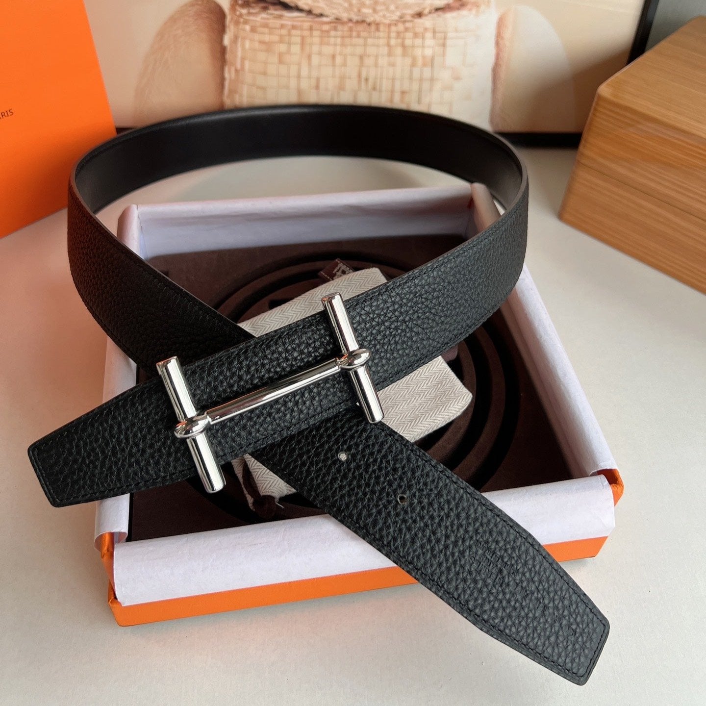 Hm H D'Ancre Belt Buckle & Reversible Black Leather Strap 38 Mm Silver Hardware
