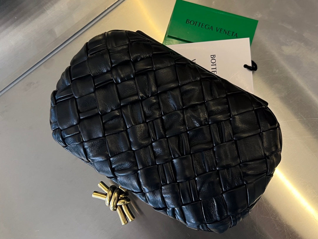 Richelieu Wallet 19 in Classic Red Goyardine Canvas