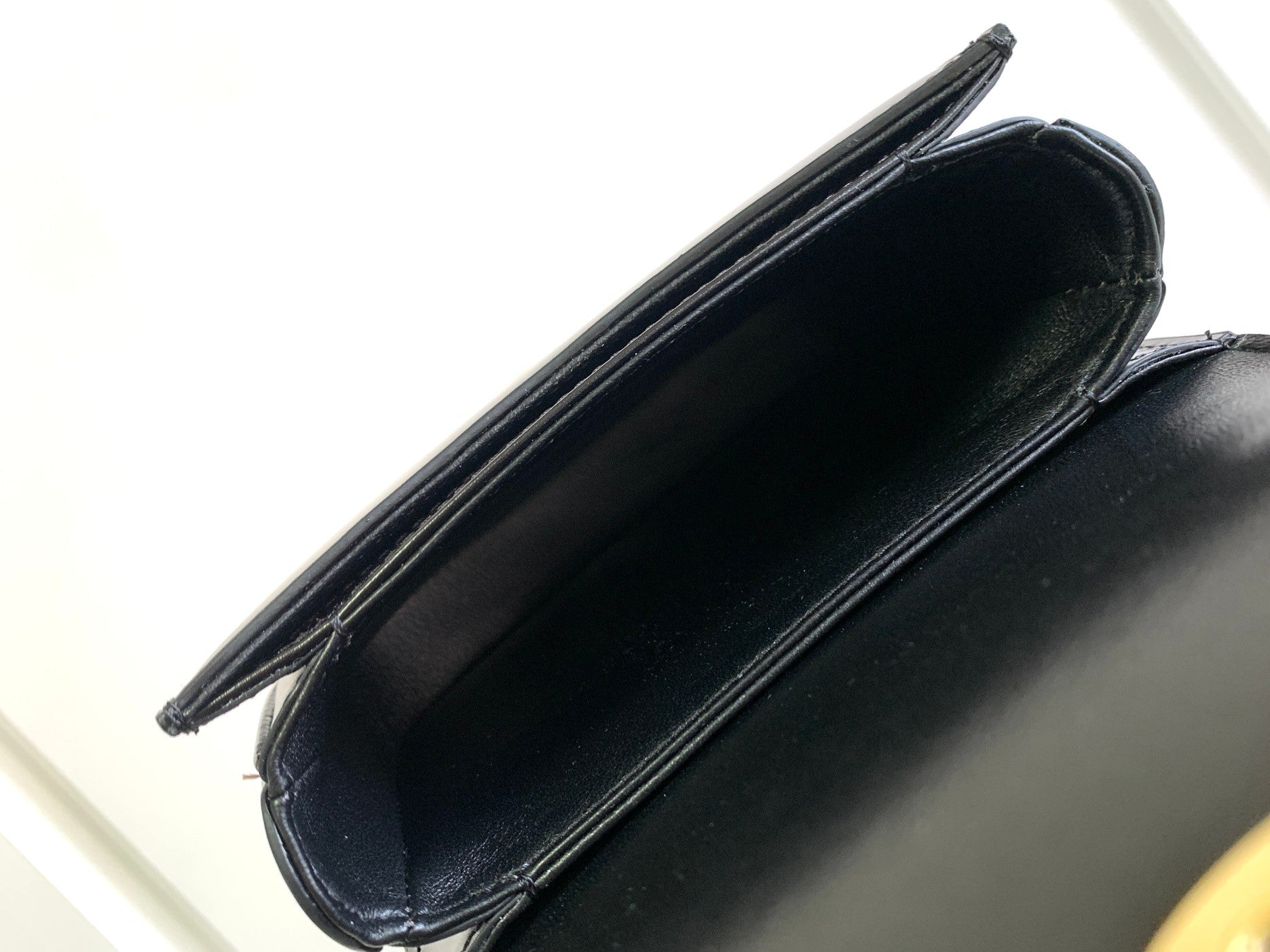 TEEN CHAIN BESACE TRIOMPHE 15.5CM BLACK CALFSKIN