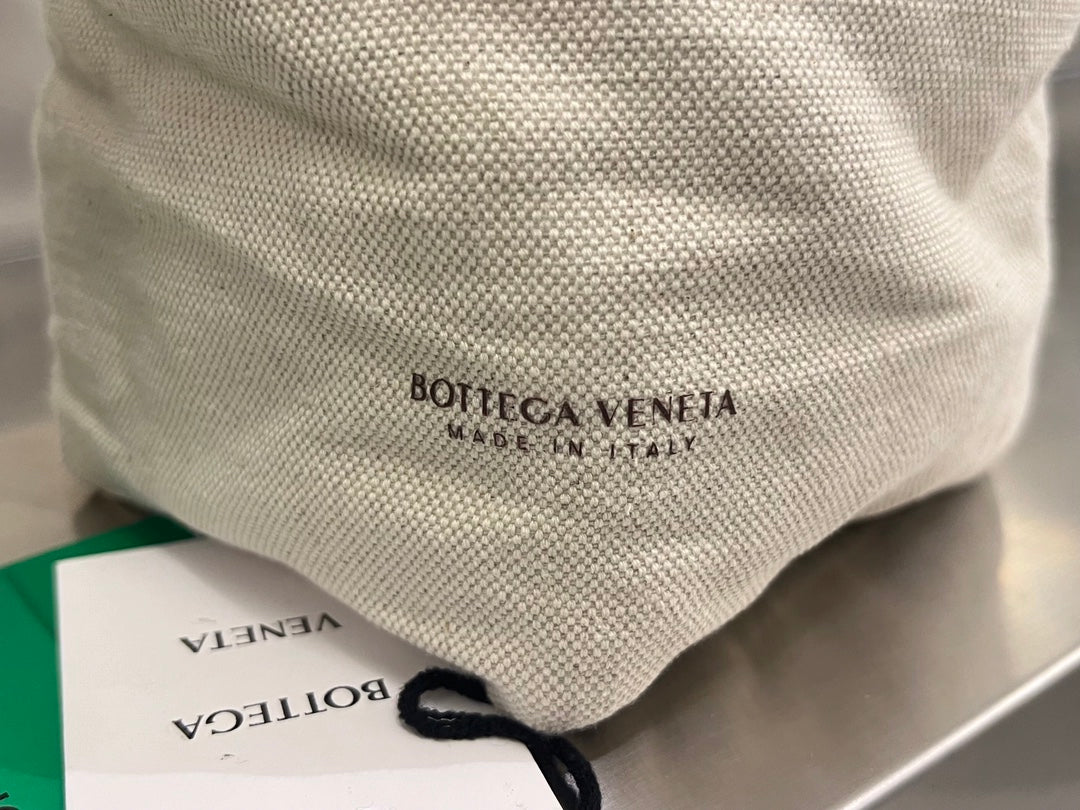 CAVALLINO 23 BAG in BLACK LAMBSKIN