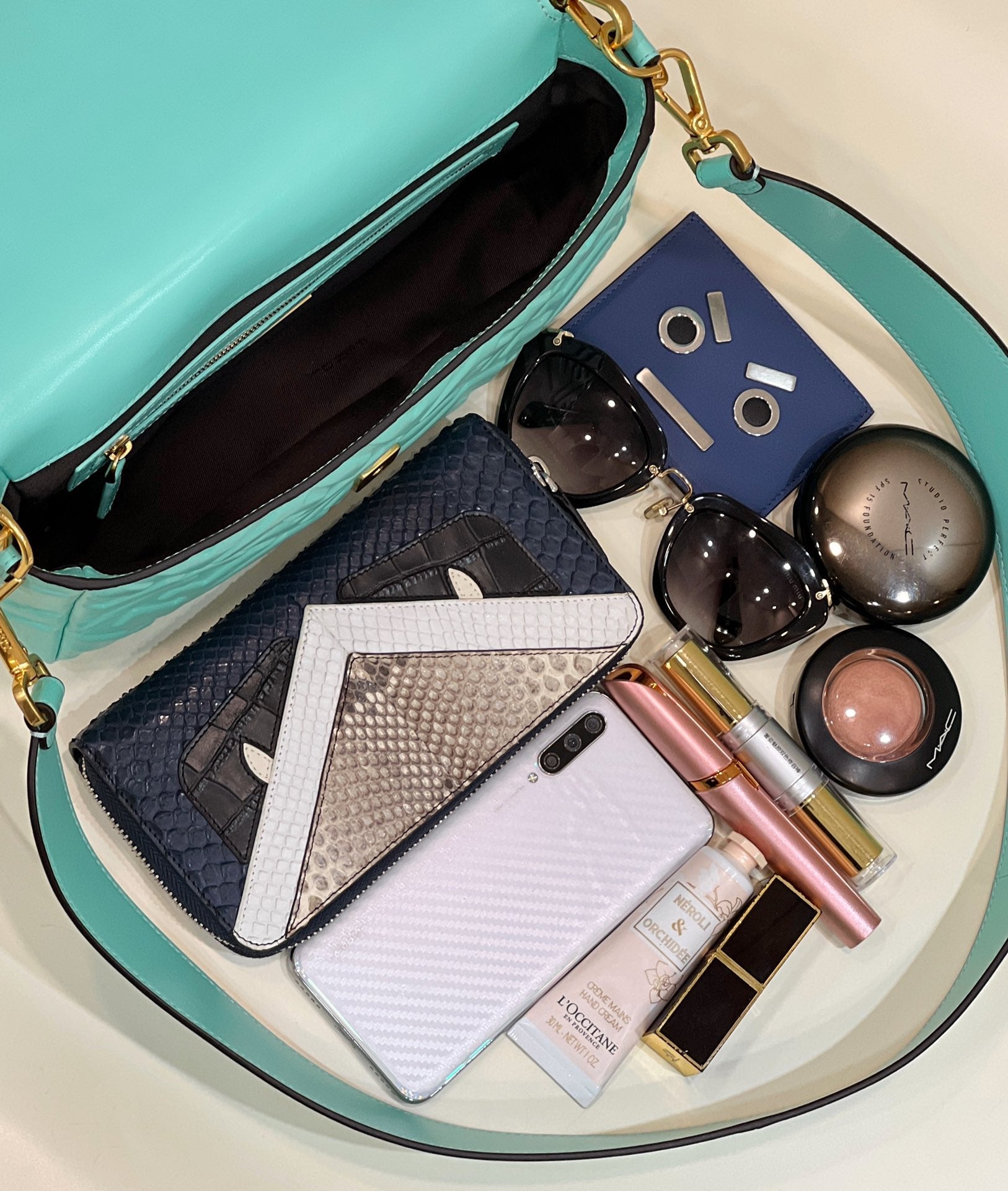 Baguette 27cm Tiffany Blue Lambskin Gold Hardware