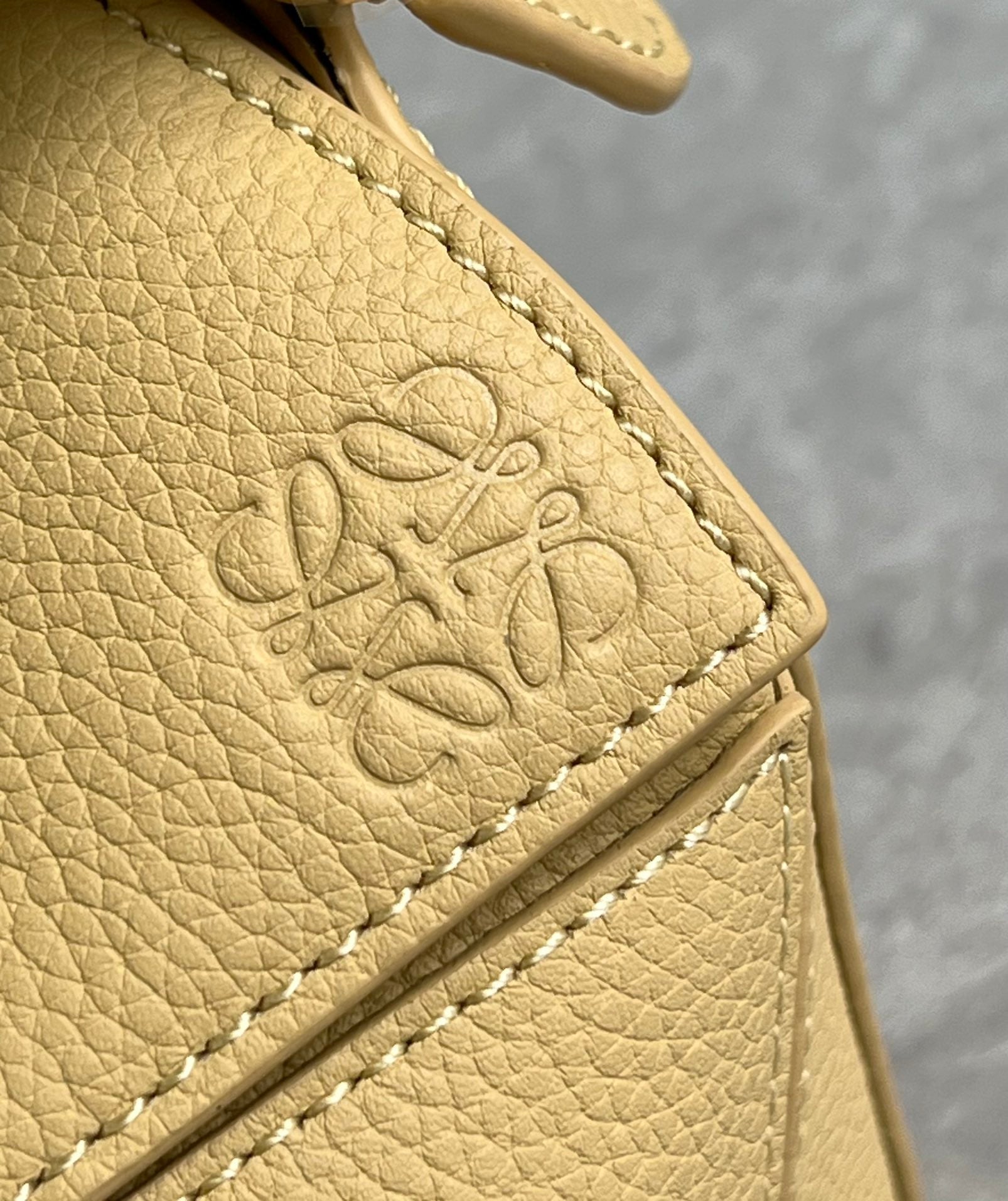 Loew Puzzle Fold Tote Iblack Shiny Calfskin