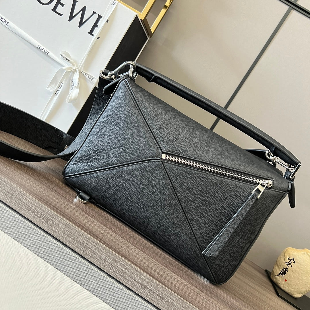 Loew Puzzle Fold Tote Iblack Shiny Calfskin