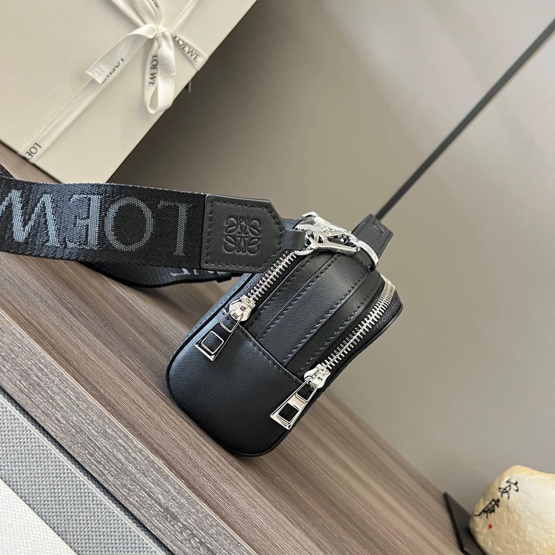 Loew Puzzle Fold Tote Iblack Shiny Calfskin