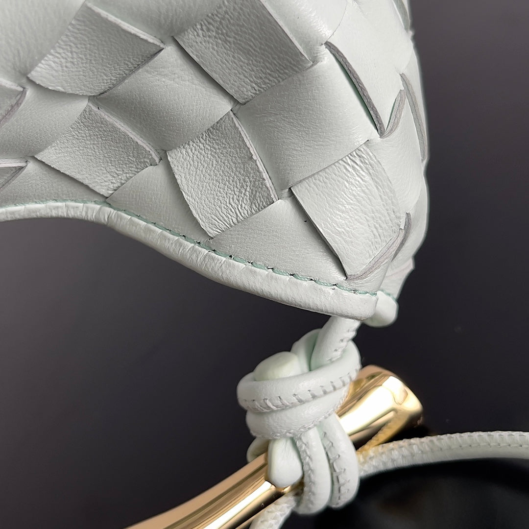 SARDINE 20 with CHAIN in WHITE LAMBSKIN